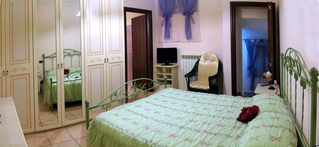 Il Centro Storico Apartamento Posta Fibreno Habitación foto
